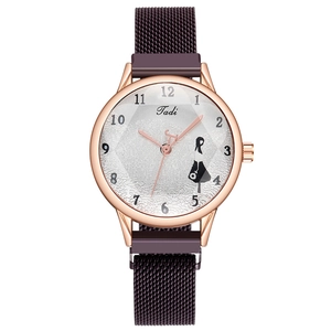 Women's quartz watch with rose gold case, purple mesh strap and white numbered dial