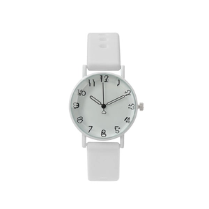 Montre à quartz minimaliste blanche avec chiffres noirs et trotteuse avec détail de cœur