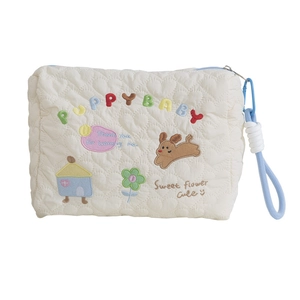 White heart-quilted storage bag with colorful cute puppy and flower embroidery