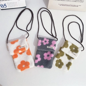 Sac à bandoulière en peluche pour téléphone avec motif floral en polaire douce pour femme