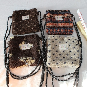 Women Plush Crossbody Bag Sherpa Small Shoulder Phone Pouch Printed Stripe Heart Fashion Casual Winter Accessory
