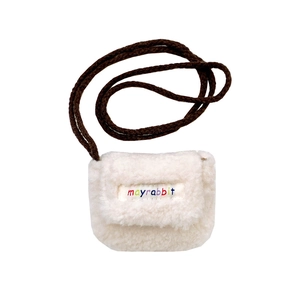 Schattige gebroken witte pluche crossbodytas voor oortelefoons met gekleurd borduursel