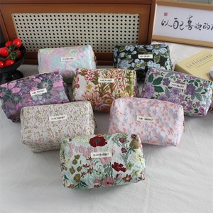 Floral embossed jacquard pencil case and makeup bag with large capacity and zipper