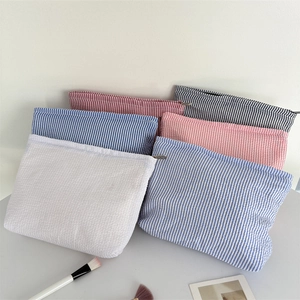 Cosmetic Bag Seersucker Striped Makeup Pouch Travel Toiletries Organizer Portable Zipper Handheld Large Capacity Simple