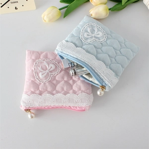 Pochettes matelassées à cœur rose et bleu avec bordure dentelle et perles raffinées