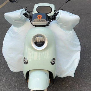 Detail view of thickened winter windproof quilt for electric scooters with hand covers