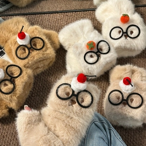 Mitaines en peluche dessin animé avec lunettes rondes et cerises pour l'hiver