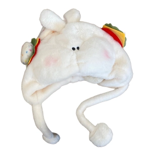 Bonnet peluche blanc mignon avec cache-oreilles, décor hamburger et pompons