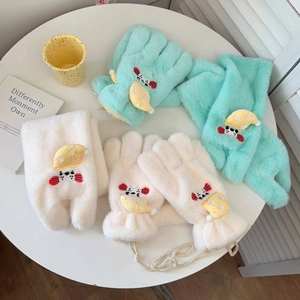 Gants d'hiver phoque mignons avec cordon et écharpe en peluche vert menthe et blanc