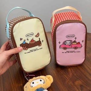 Detail of cartoon lunch bags with premium insulated aluminum foil and zipper closure
