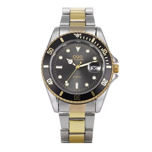Montre quartz homme bicolore en acier inoxydable avec lunette noire et guichet dateur
