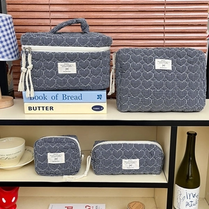 Lot de trousses de maquillage matelassées bleu marine à carreaux pour voyage et maison