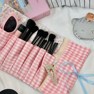 Rosa karierter Make-up-Pinseltasche zum Rollen mit Blumenmuster und großen Pinselfächern