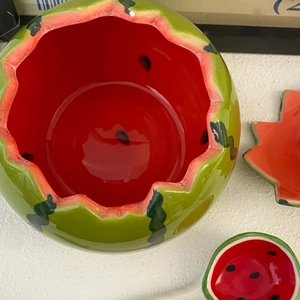 Creative watermelon-shaped ceramic bowl set with lid and spoon for summer dining