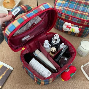 Checkered large capacity makeup bag with partitions and handle for travel storage