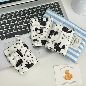 Three-piece set of cute cat and floral print mini pouches with hooks for storage