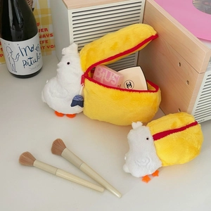 Pelican Shaped Plush Makeup Bag Cute Animal Cosmetic Storage Pouch Travel Toiletry Organizer Kawaii Cartoon Mini Purse