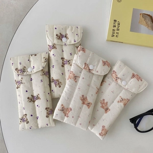 Quilted Cotton Glasses Pouch Portable Soft Sunglasses Bag Cartoon Bear Print Snap Button Closure Protective Eyewear
