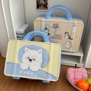 Detail of 14-inch mini suitcase vanity bags with cute puppy and cat cartoon illustrations