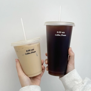 Wiederverwendbare Kaffee Plastikbecher Mit Strohhalm Und Deckel Große Kapazität Tragbare Trinkflasche Ästhetischer Druck Für Büro Reisen