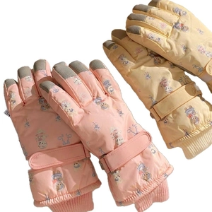 Winter waterproof fleece gloves with bear print and touchscreen tips in pink and yellow