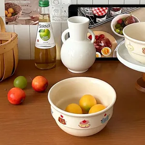 Matte beige Keramikschale mit niedlichen Cartoon-Dessertmustern für Müsli und Obst