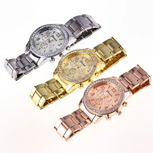 Dreiteiliges Geneva Uhrenset in Gold, Silber und Roségold mit Strass-Lünetten
