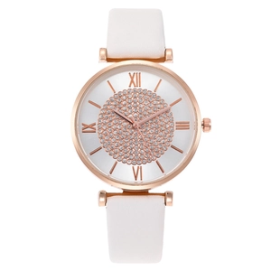 Montre femme or rose avec cadran strass étincelant et bracelet en cuir blanc
