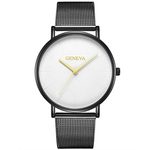 Détail de la montre à quartz Geneva avec cadran blanc, aiguilles dorées et bracelet noir