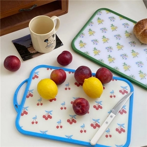 Vintage Floral Cherry Cutting Board Food Grade PP Plastic Chopping Board Non-Slip With Hanging Hole Kitchen Fruit Tools