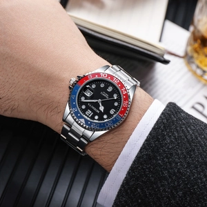 Men quartz watch with silver steel band, black dial and red-blue rotating bezel