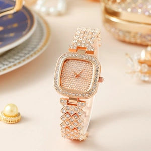 Elegant rose gold square watch for women with full rhinestone embellishment for fashion