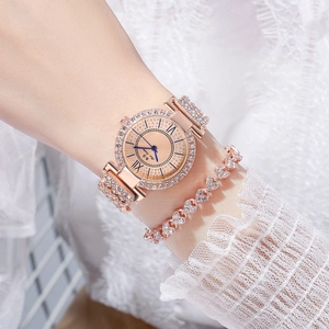 Set orologio al quarzo oro rosa e bracciale a cuore con strass brillanti da donna