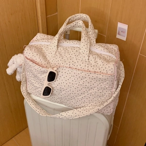 Quilted Small Floral Large Capacity Travel Duffel Bag Korean Style Cloth Handbag For Women Gym Weekend Outdoor