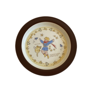 Le Petit Prince ceramic decorative plate with star and cat illustration on white background