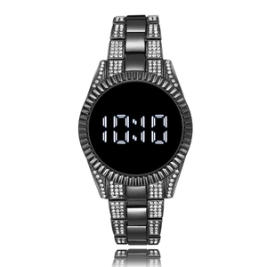 Montre LED noire pour femmes avec lunette en strass et bracelet en maille métallique