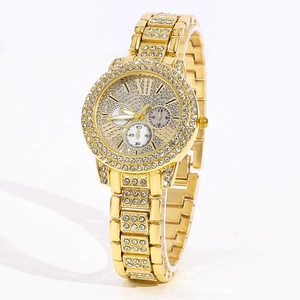 Elegante goldene Quarzuhr für Damen mit vollem Strassbesatz auf Zifferblatt und Armband
