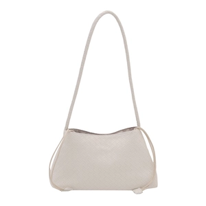 Borsa a tracolla intrecciata color crema con cinturino cilindrico e coulisse decorative