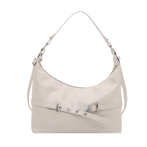 Borsa hobo chic in pelle crema con fibbia argentata e silhouette minimalista e morbida