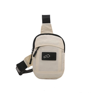 Petit sac à bandoulière crème pour téléphone avec sangle noire réglable et boucle