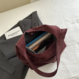 Deep burgundy leopard embossed tote bag with large capacity for commuting and daily school use