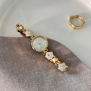 Montre À Quartz Pour Femme Bracelet Künstliche Perle Fleur Camélia Élégante Mode Boîtier Alliage Cadran Coquille