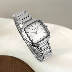 Montre Quartz Carrée Élégante Femmes Bracelet À Maillons En Alliage Affichage Date Étanche Mode Montre De Luxe Minimaliste