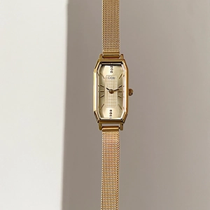 Elegant goud achthoekig kwartshorloge voor dames met fijne mesh-band en gepolijste finish