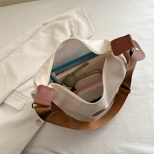 Sac fourre-tout en tissu Oxford beige de grande capacité avec large bandoulière marron