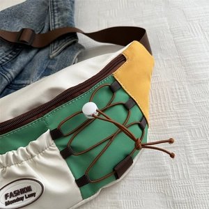 Sac de poitrine rétro multicolore avec bandoulière réglable et cordon élastique décoratif