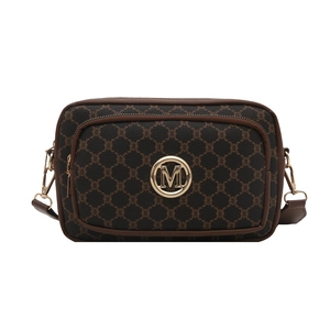 Sac bandoulière rétro monogramme marron avec double fermeture et logo M doré