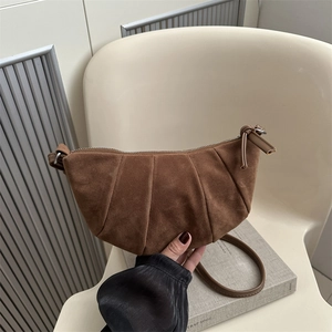 Women Suede Texture Pleated Shoulder Bag Croissant Shape Half Moon Retro Crossbody Purse Fashion