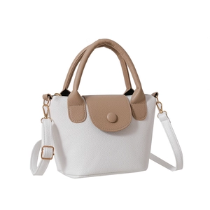Borsa a secchiello bicolore in pelle martellata bianca e marrone con doppi manici