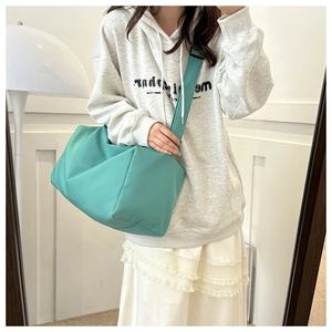 Mint green high-capacity crossbody bag made of high-density nylon for fitness and yoga